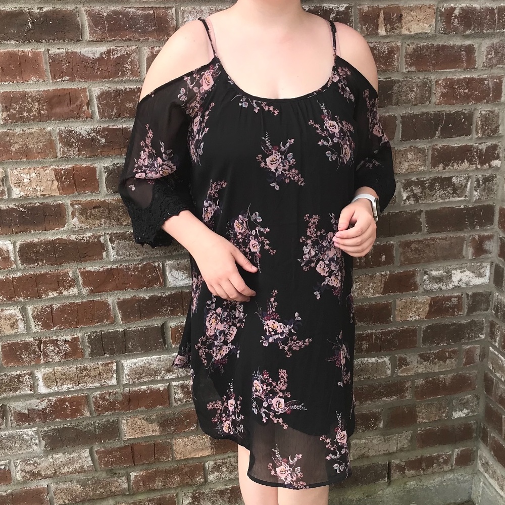 Black floral cold-shoulder dress